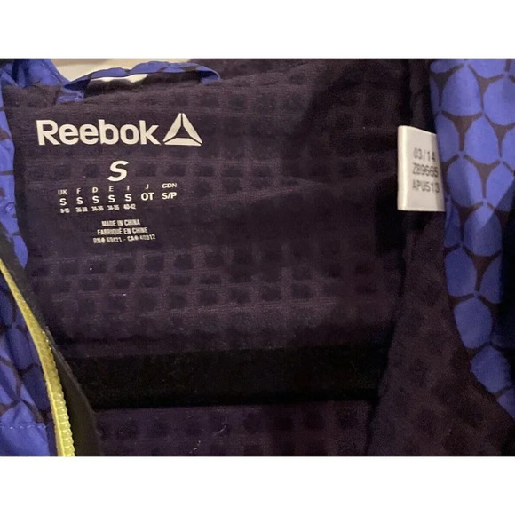 Reebok Purple Long Sleeve Zip Up Hooded Windbreaker Jacket Size‎ Small - Picture 4 of 5
